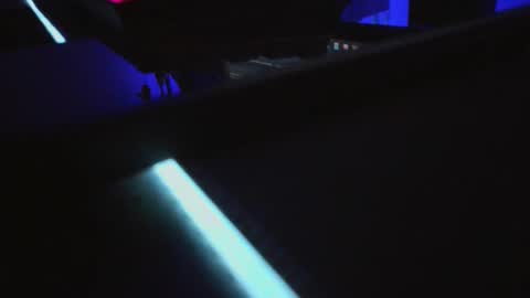 MaduroHot2025 online show from December 22, 5:42 pm