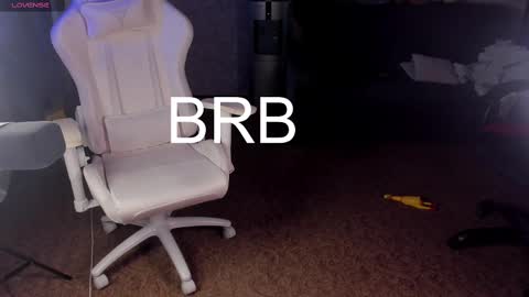 Maevee online show from February 21, 9:24 am