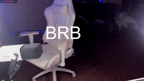 Maevee online show from February 24, 9:53 am