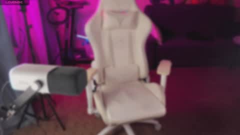 Maevee online show from September 21, 9:13 am