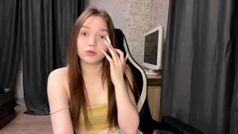 Marie online show from March 29, 6:20 pm