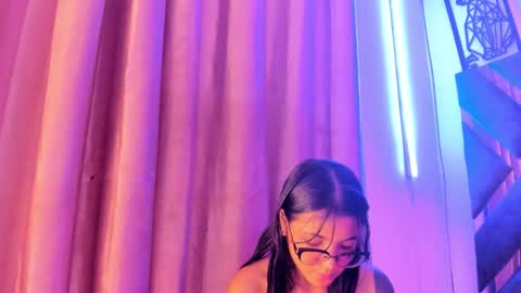 Maggie online show from October 3, 12:46 pm