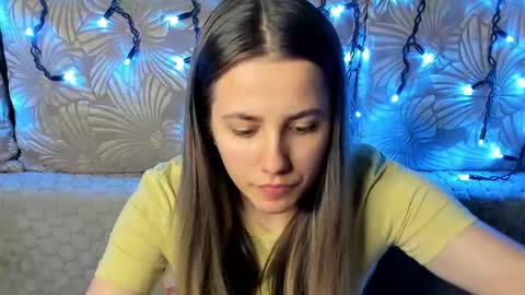 Maggie online show from January 7, 2:27 am