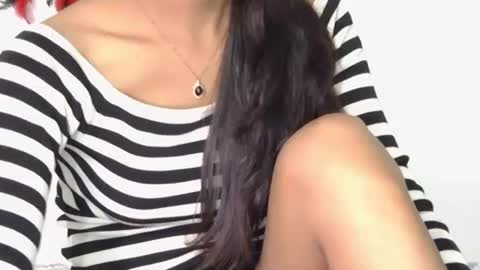 Snapshot of magic_door_open chatting on February 19, 9:28 am magic door open online show from February 19, 9:28 am