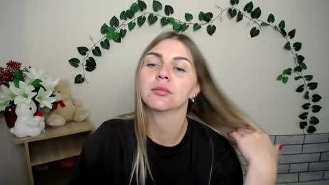Snapshot of magic_katarina_ chatting on September 16, 6:49 am magic_katarina_ online show from September 16, 6:49 am