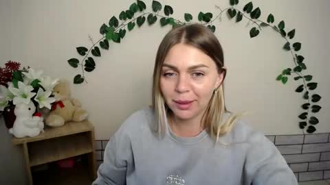 Snapshot of magic_katarina_ chatting on September 26, 7:38 am magic_katarina_ online show from September 26, 7:38 am