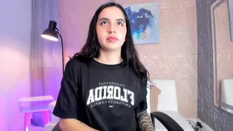 KAYLEE online show from March 7, 4:12 am