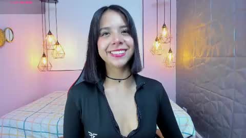 Oliviah online show from June 14, 12:07 pm