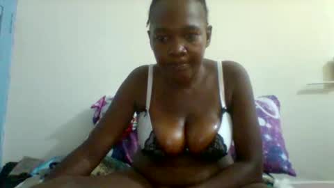 magicgoddess00 online show from February 16, 9:13 pm