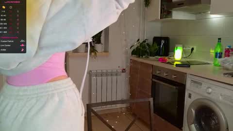 MagicLove online show from March 10, 2:21 pm