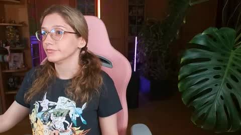 Nicole online show from March 3, 6:15 pm