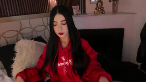 magieethomson online show from February 21, 3:48 pm