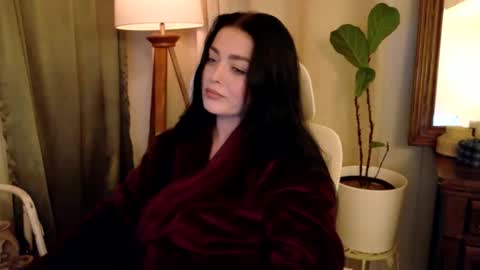 Magnolia Maggie Maggie Jane  online show from March 11, 11:12 am