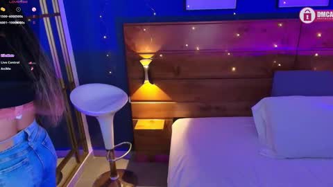 Snapshot of mahia_queen chatting on February 28, 2:42 am Dani online show from February 28, 2:42 am