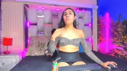mahiara hot online show from June 2, 1:02 pm