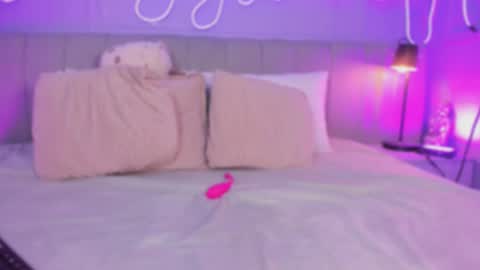 Mai online show from October 25, 10:10 pm