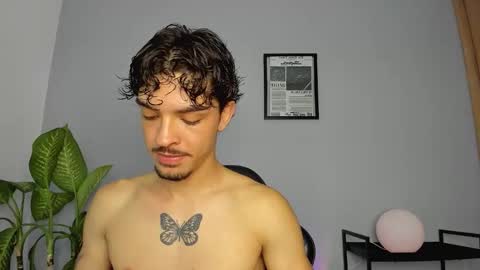 mai_sanchez online show from January 9, 1:55 am