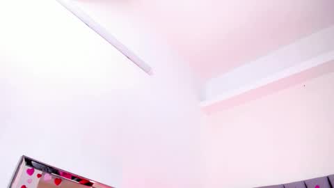 maia_520 online show from February 6, 8:22 pm