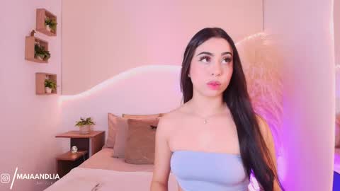 Snapshot of maia_lia_ chatting on October 6, 6:26 pm MAIA  LIA  online show from October 6, 6:26 pm