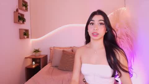 Snapshot of maia_lia_ chatting on September 11, 9:05 pm MAIA  LIA  online show from September 11, 9:05 pm