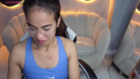 Snapshot of maia_tx chatting on September 26, 12:57 pm Online 800 to 1400 online show from September 26, 12:57 pm