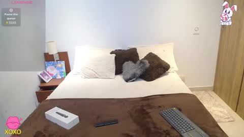    t  online show from October 3, 2:21 am