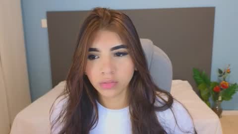 Snapshot of maiaa_ruiz chatting on September 24, 2:35 pm Maiaa Ruiz online show from September 24, 2:35 pm
