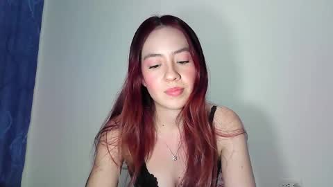 Snapshot of maiarosse_ chatting on October 8, 3:24 am MaiaRosse  online show from October 8, 3:24 am