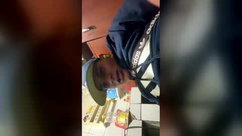 maicolzarate19 online show from April 29, 2:05 am