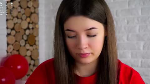 Lucy online show from February 12, 3:21 am