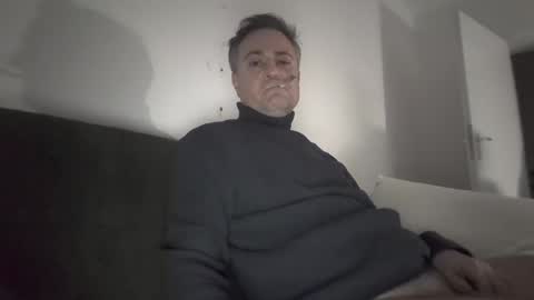 maikel_castel81 online show from March 3, 1:23 am