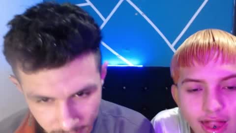 maikjameshot online show from December 16, 5:58 am