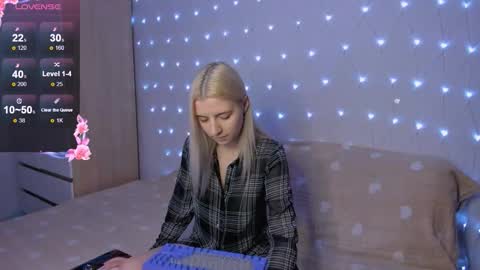 Your kitty online show from October 8, 3:51 pm