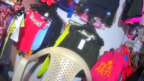 maite2020 online show from December 13, 8:04 pm