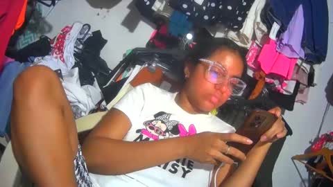 maite2020 online show from December 22, 6:48 pm