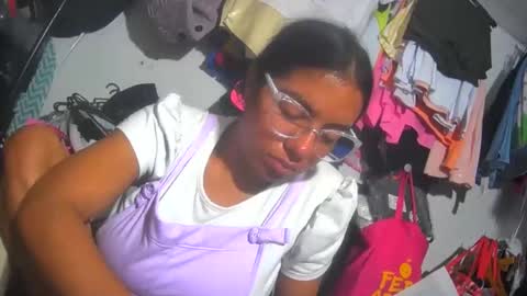 maite2020 online show from December 21, 11:01 am