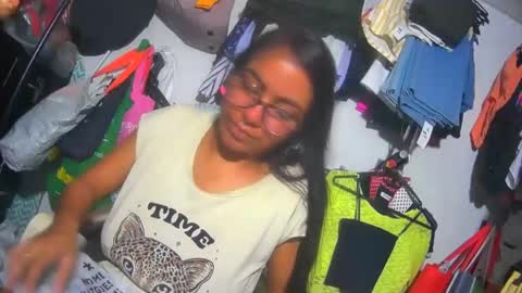 maite2020 online show from December 3, 9:39 am