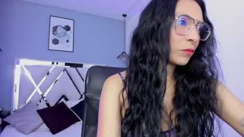 Snapshot of maite_black chatting on October 14, 2:03 am Camila online show from October 14, 2:03 am