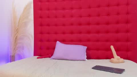 Snapshot of maite_smith69 chatting on March 7, 3:28 pm maite_smith69 online show from March 7, 3:28 pm