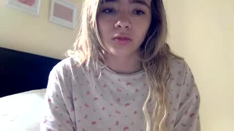 majo_gomezz online show from March 21, 5:50 pm