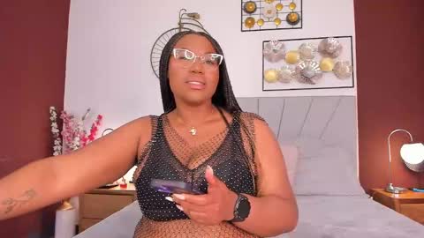 Snapshot of makena_gh chatting on October 7, 3:13 am makena online show from October 7, 3:13 am