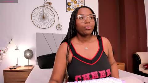 Snapshot of makena_gh chatting on September 24, 3:35 am makena online show from September 24, 3:35 am