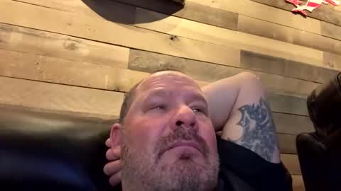 makeyousquirt1969 online show from February 7, 7:33 am