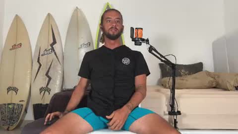 Mack  Makingmoans Twitter online show from June 30, 2:11 am