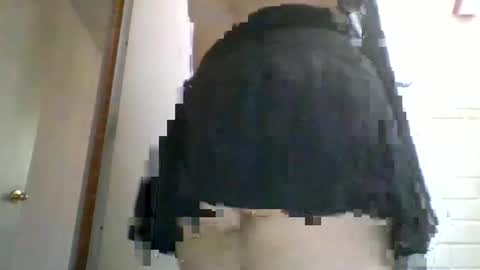 malaikaoficial online show from April 28, 7:07 pm