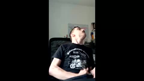 male20y online show from June 11, 12:14 pm