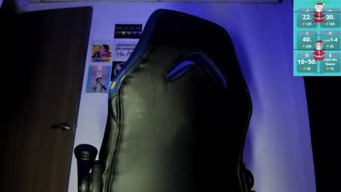 Snapshot of male_pussy chatting on December 24, 3:38 am ADAM online show from December 24, 3:38 am