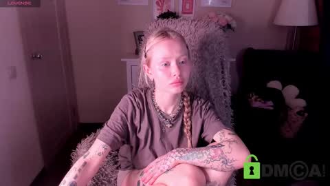 Malena online show from February 10, 10:40 am