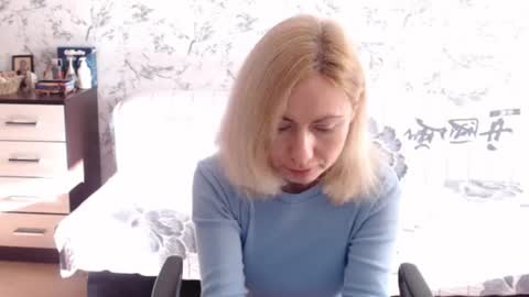 Snapshot of malenamila chatting on October 1, 6:56 am Malena online show from October 1, 6:56 am