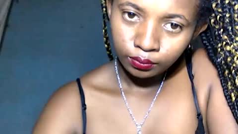 Snapshot of malinah01 chatting on January 26, 8:03 am malinah01 online show from January 26, 8:03 am